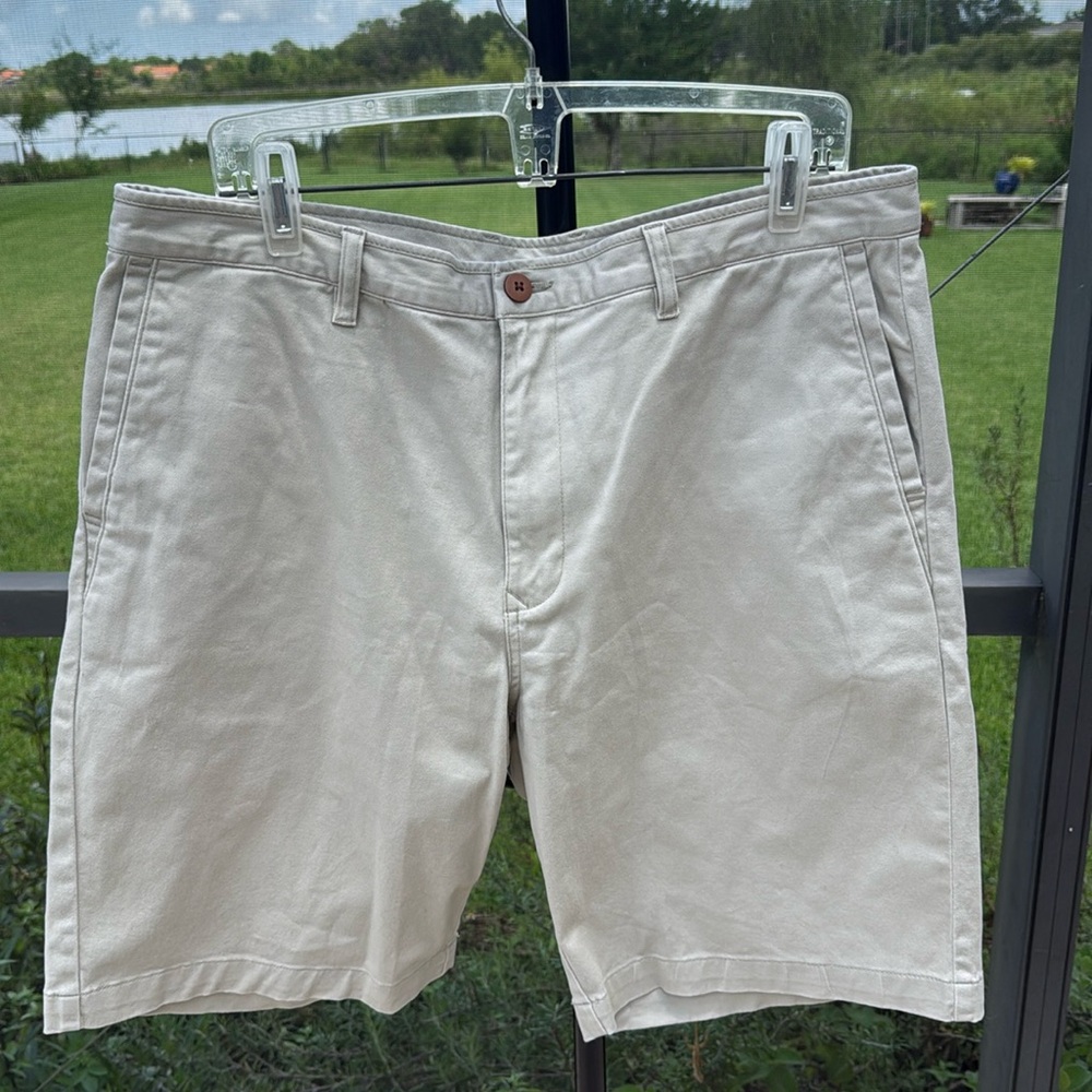 Tommy bahama Khaki cotton Shorts, Flat Front, 38 nwot